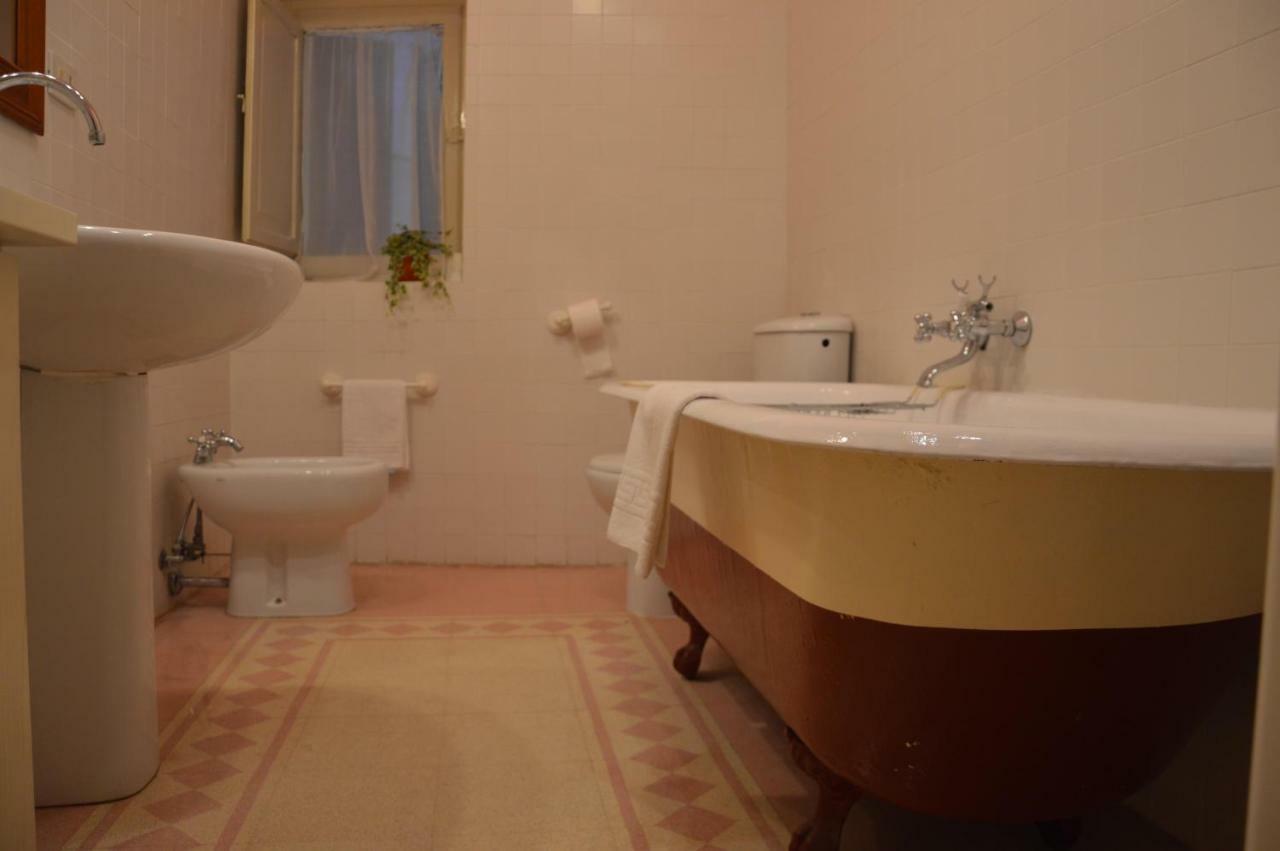 Casa Ciri Bed & Breakfast Foligno Extérieur photo